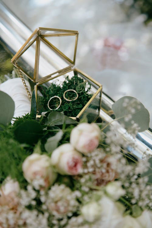 Wedding rings holders ideas for your inspiration
