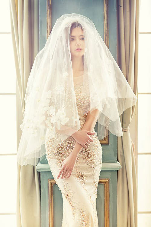 Tiered wedding veil – is this opulent veil for you?