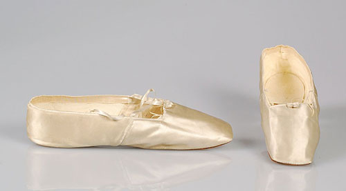 French bridal ballet flats 1840-1849
