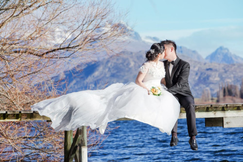 Most spectacular bride and groom wedding photos