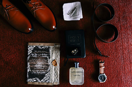 Chic groom's accessories