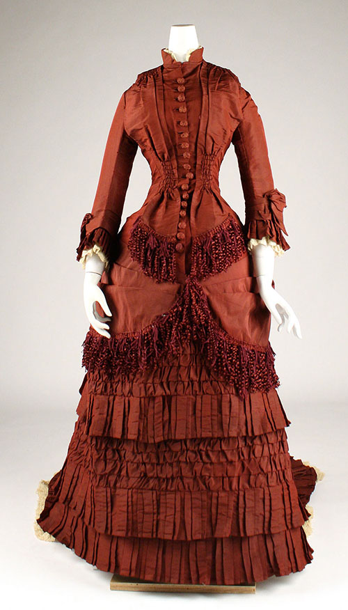 terracotta wedding dress from America, 1879