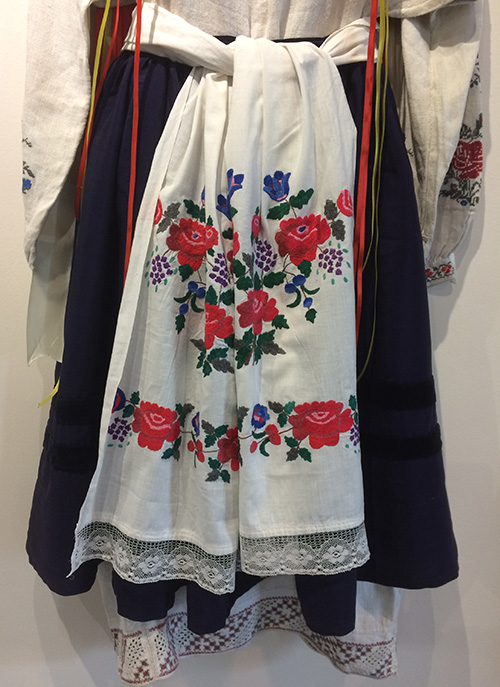 Ukrainian authentic wedding clothing and accessories