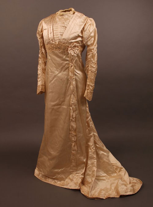 Swedish wedding dress from early 20th century