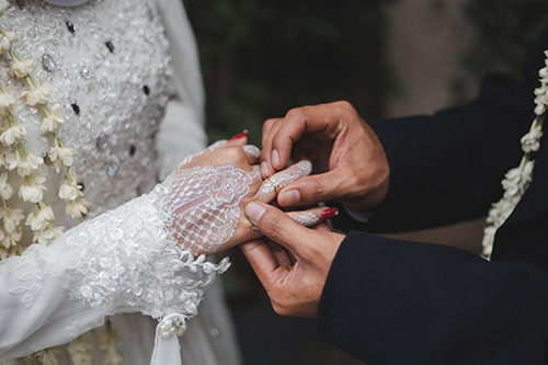 Wedding gloves ideas for your inspiration